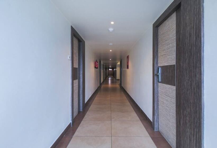 Itsy Hotels N Square