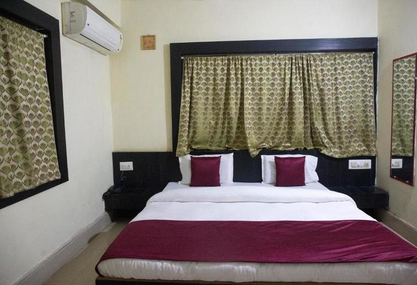 호텔 Jannat Palace By Oyo Rooms