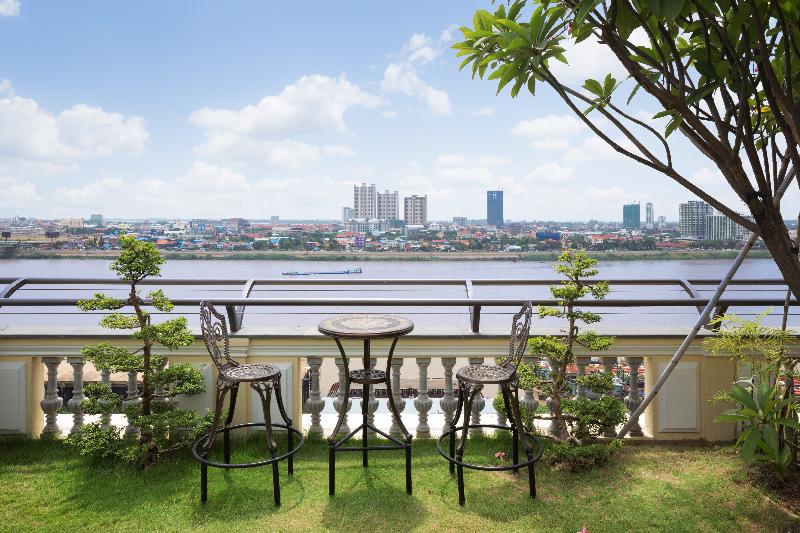 Lcs Hotel & Apartment