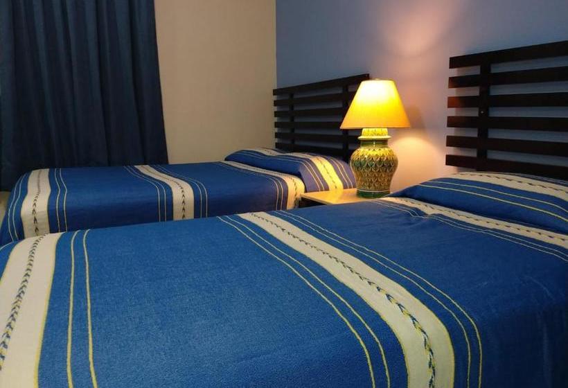 Отель Pensión San Juan