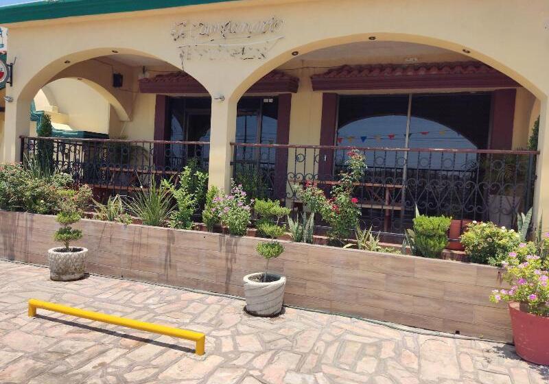 فندق Posada Santa Fe