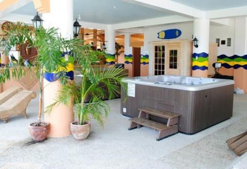 בית מלון כפרי Punta Riviera Resort