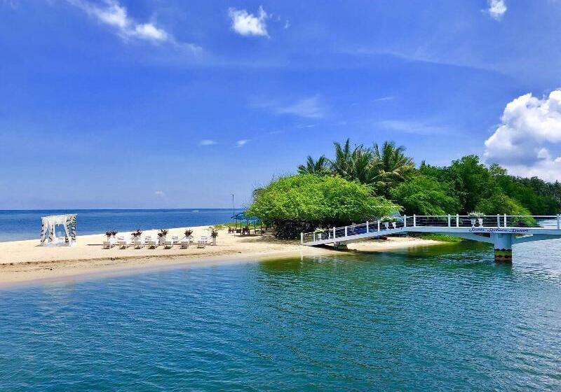 בית מלון כפרי Punta Riviera Resort