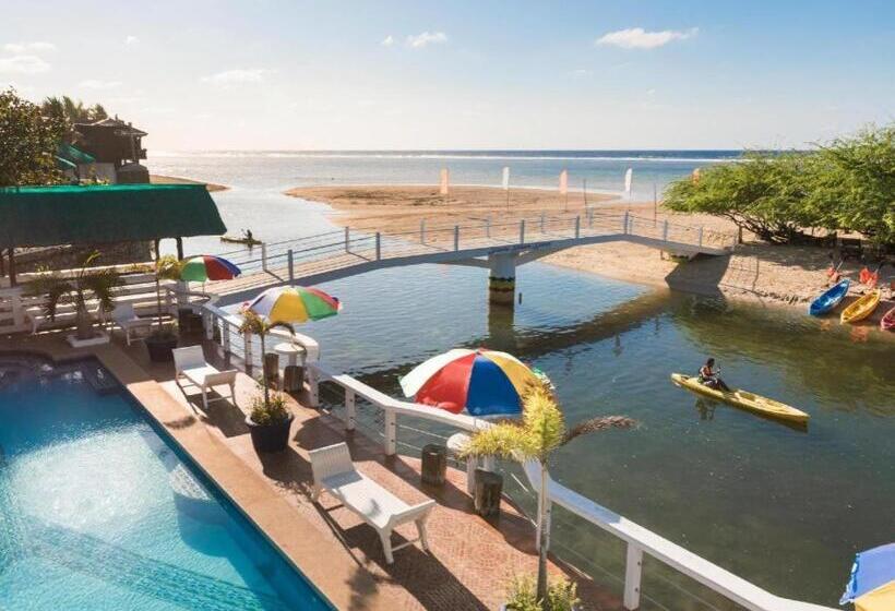 בית מלון כפרי Punta Riviera Resort