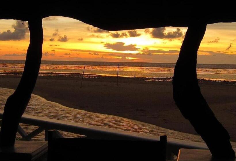 בית מלון כפרי Punta Riviera Resort