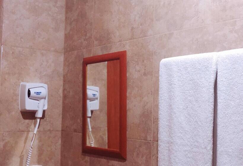 בית מלון כפרי Real Colonial