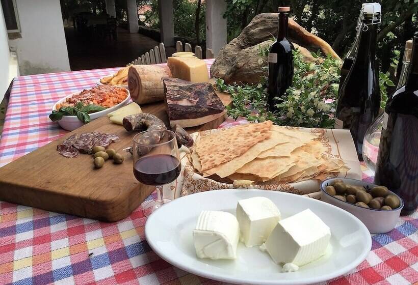 فندق ريفى Agriturismo Piperedda