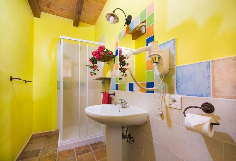 فندق ريفى Agriturismo Piperedda