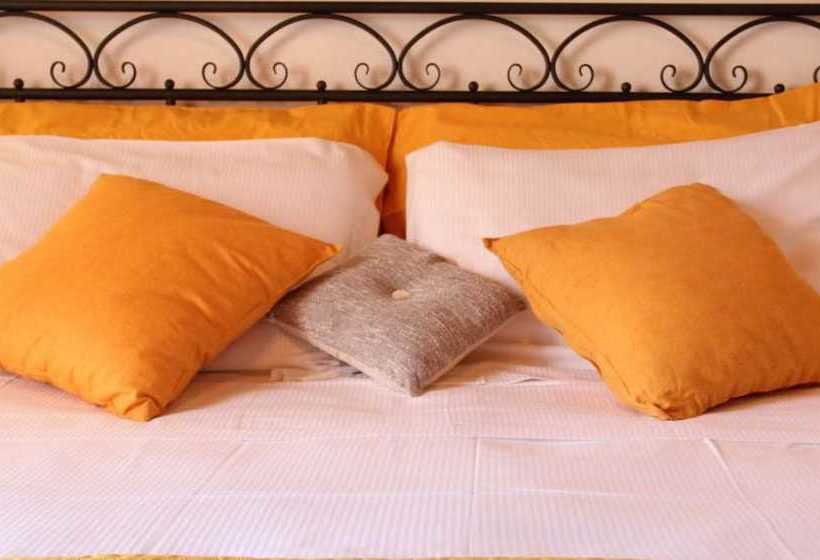 فندق ريفى Podere Campinovi