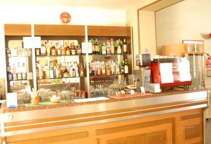 ホテル Santa Caterina