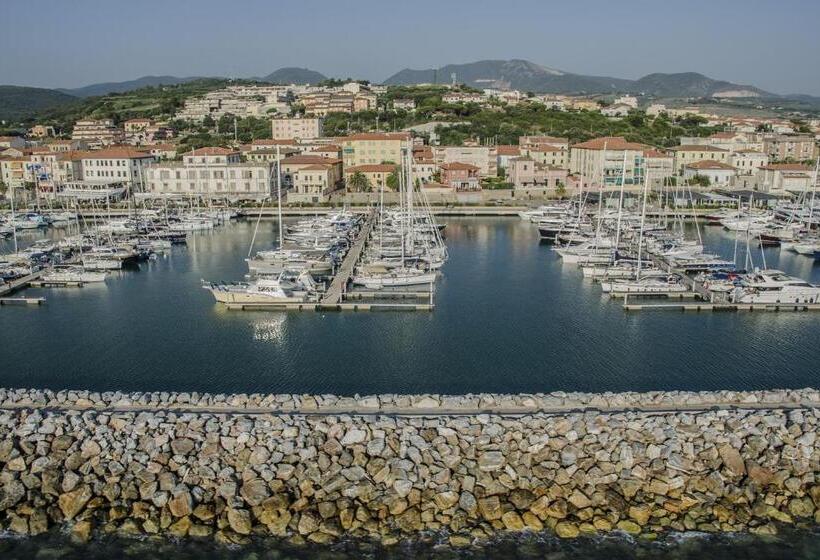 ホテル Santa Caterina