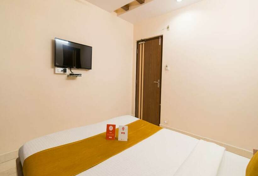 Super Hotel O Allipuram Near Railway Station