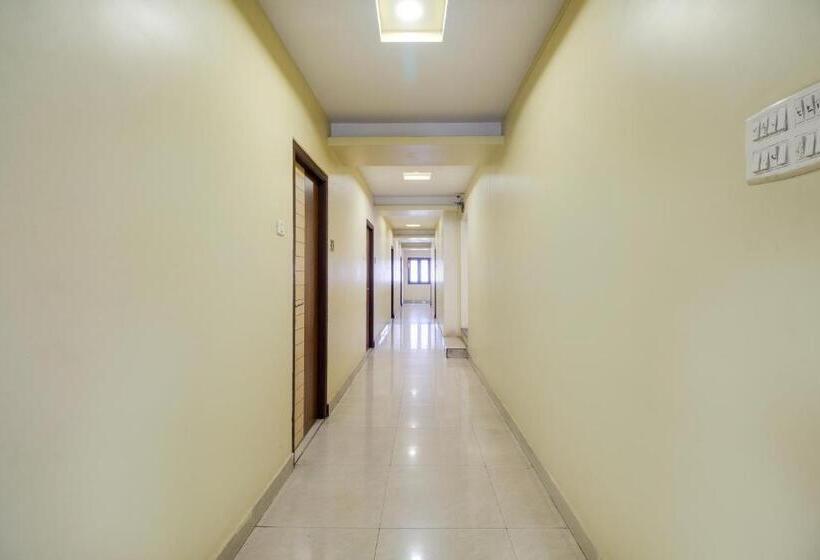 Super Hotel O Allipuram Near Railway Station