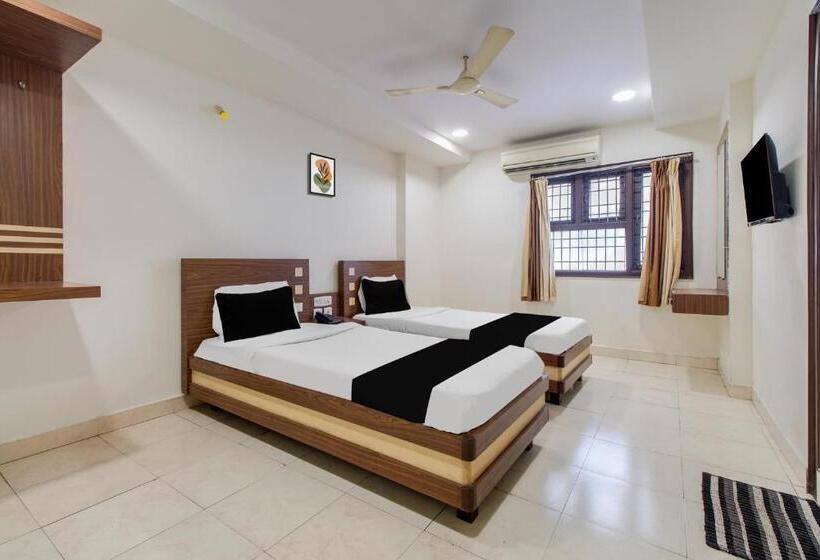 Super Hotel O Allipuram Near Railway Station
