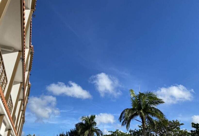 サンセットビーチホテル