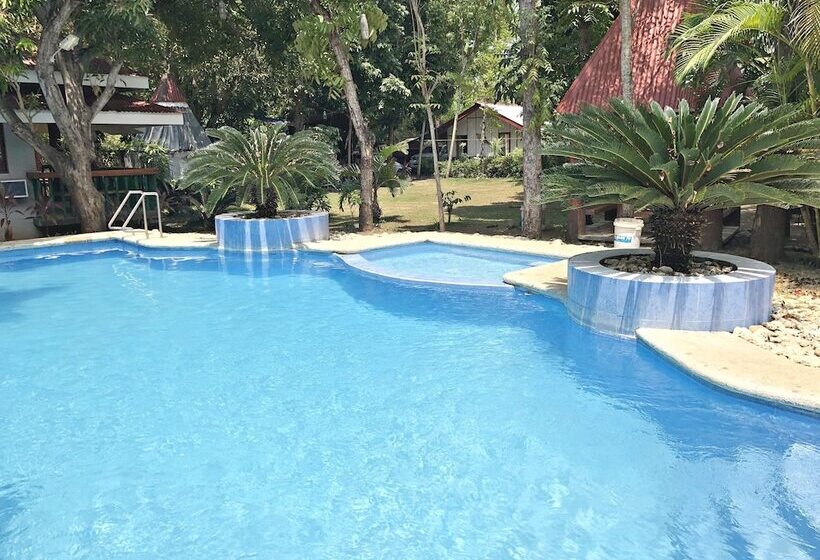 בית מלון כפרי The Pelicans Resort