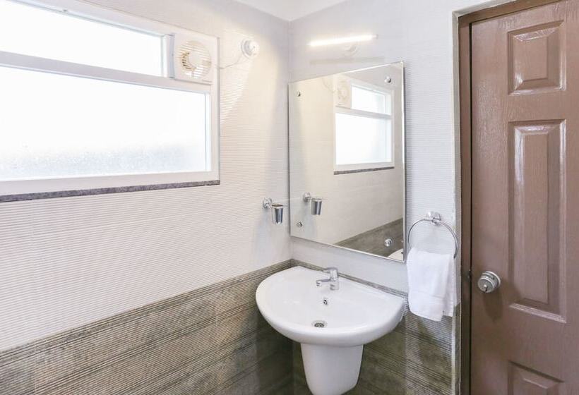 Отель Treebo Sandpipers Kushalnagar