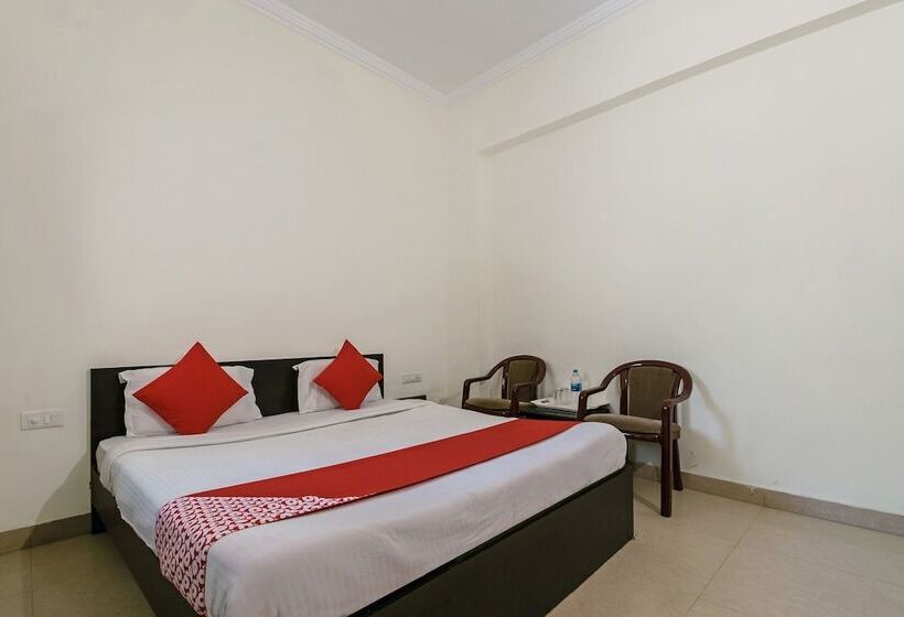 Hotel Triund Regency By Oyo Rooms