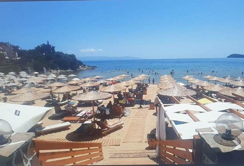 هتل Villa Nickolas