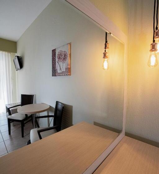 هتل Villa Nickolas