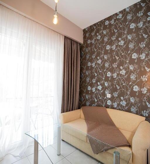 هتل Villa Nickolas