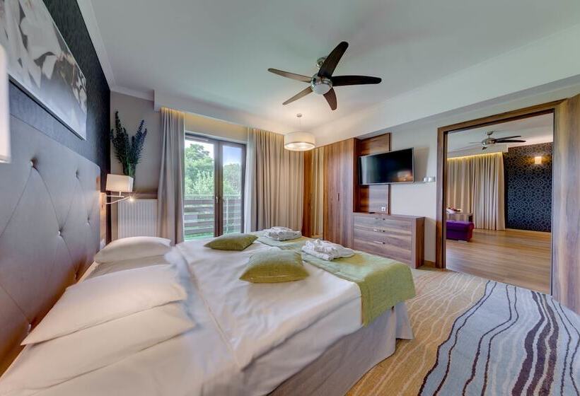 Mineral Hotel Malinowy Raj