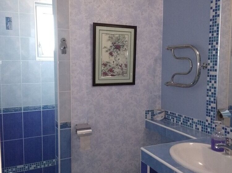 膳宿费 Canadian Corner