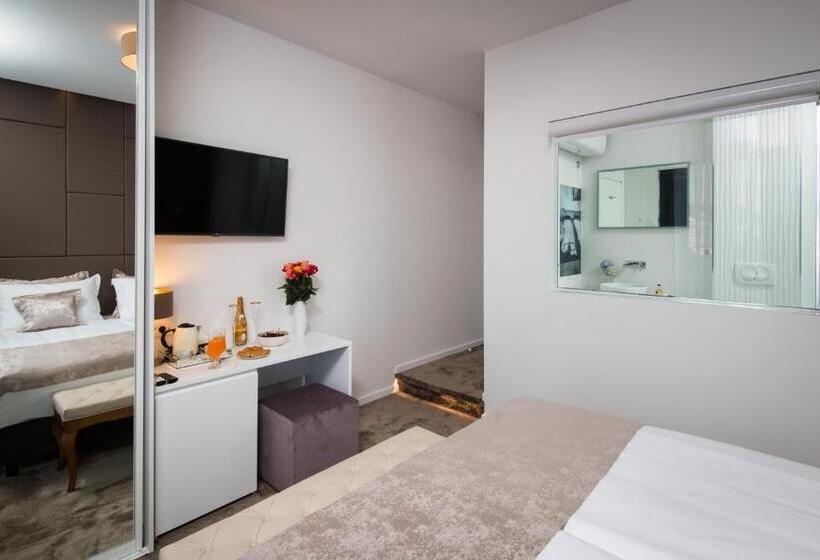 پانسیون Dream Luxury Rooms