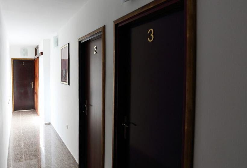 膳宿费 Golden Gate Dream Rooms