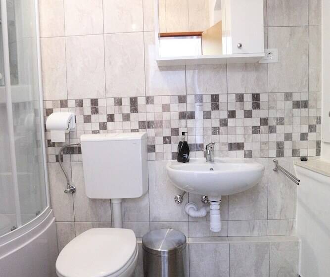 پانسیون Golden Gate Dream Rooms