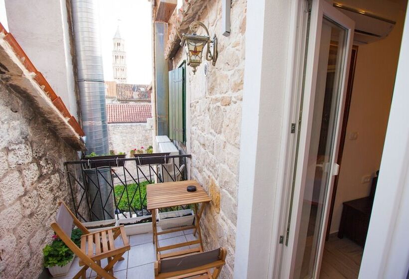 پانسیون Golden Gate Dream Rooms