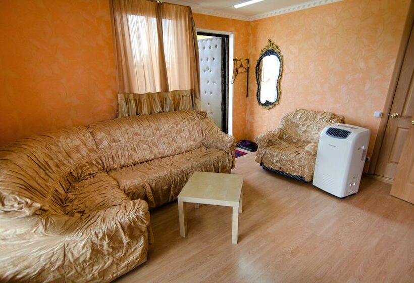 پانسیون Guest House Vostryakovo