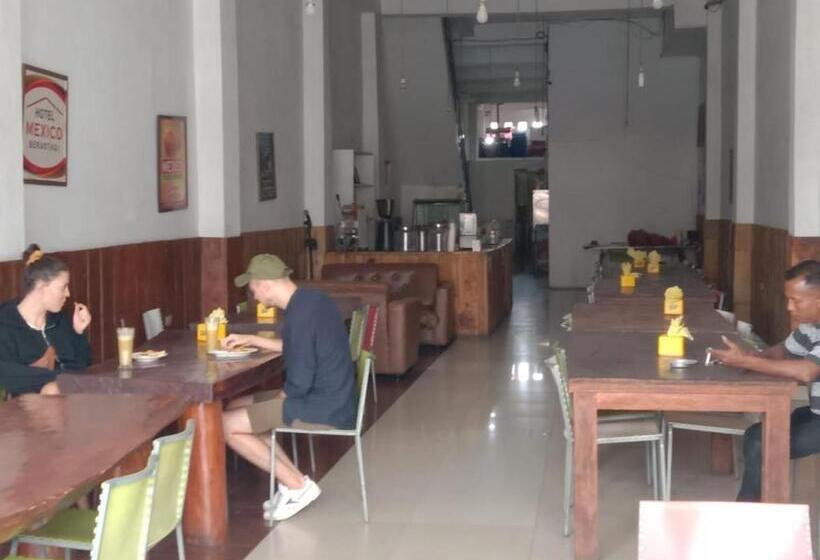 ペンション Mexico Berastagi