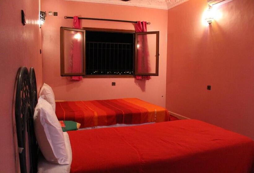 Пансион Restaurant Dar Al Madina