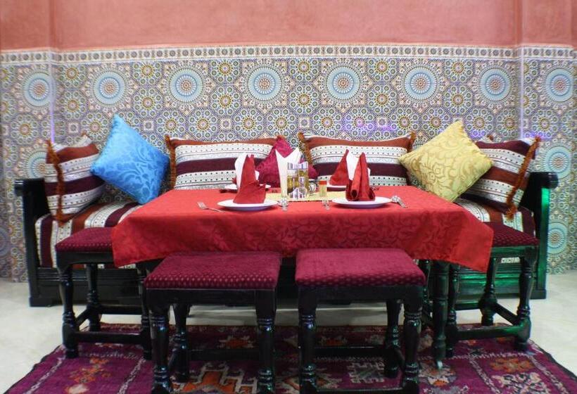 پانسیون Restaurant Dar Al Madina