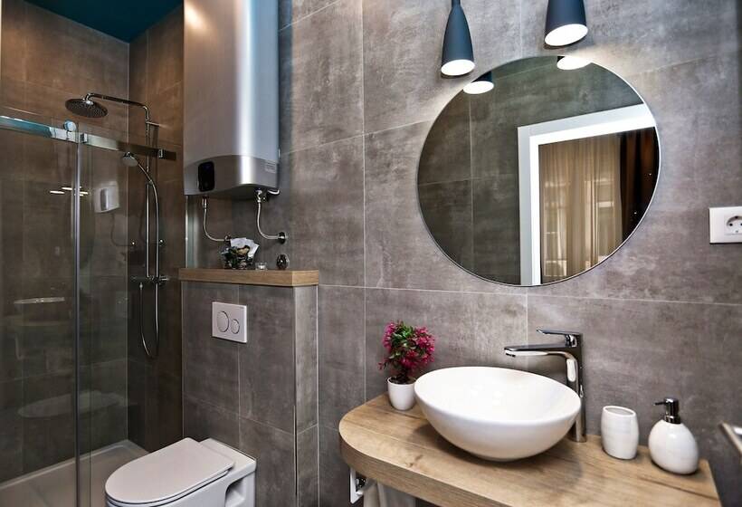 پانسیون Riva Luxury Rooms