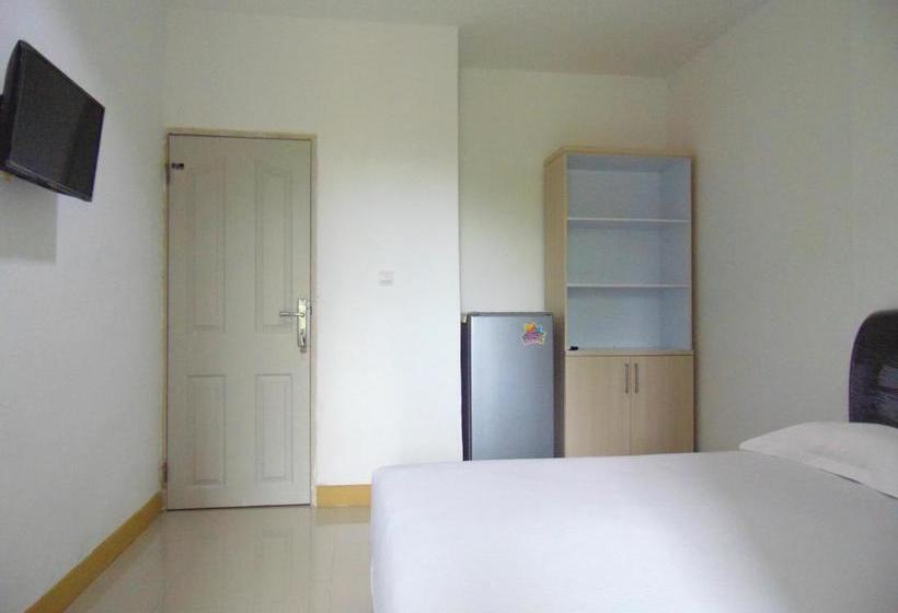 פנסיון Room 868