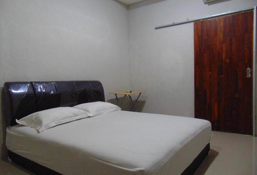 פנסיון Room 868