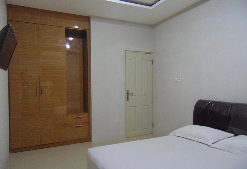 פנסיון Room 868