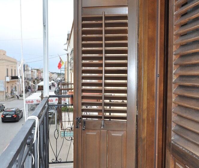 ペンション Rooms And Breakfast Zefiro