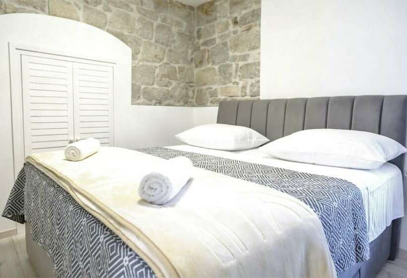 פנסיון Villa Kate