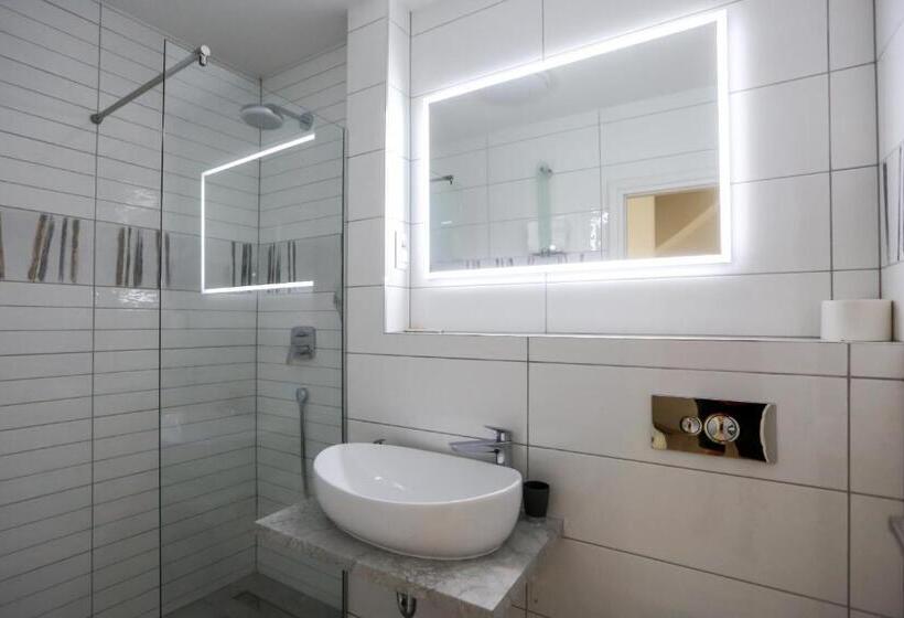 פנסיון Villa Kate