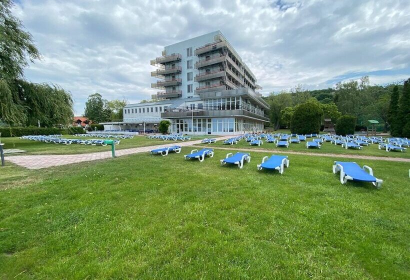 Világos Hotel Balatonvilágos