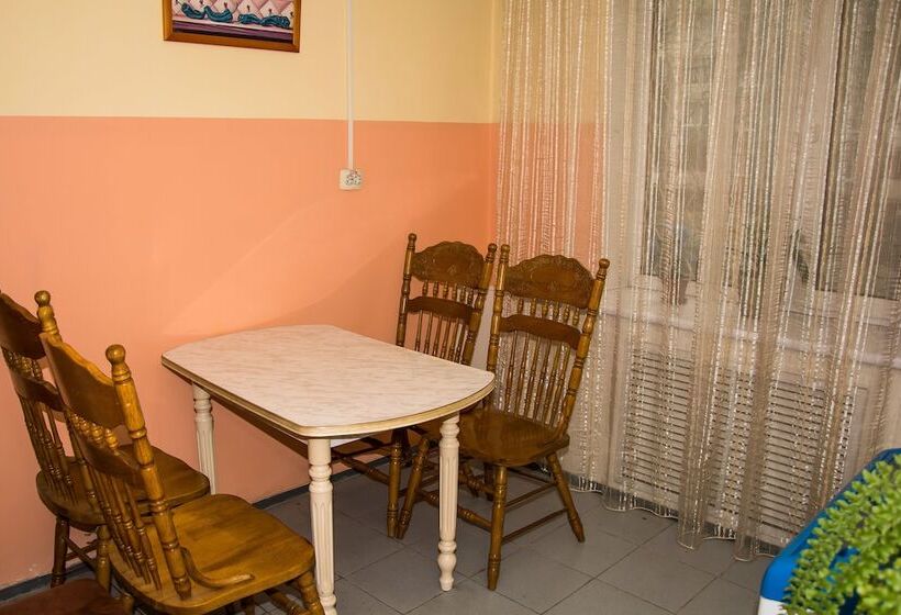 Yubileinaya Hotel   Hostel