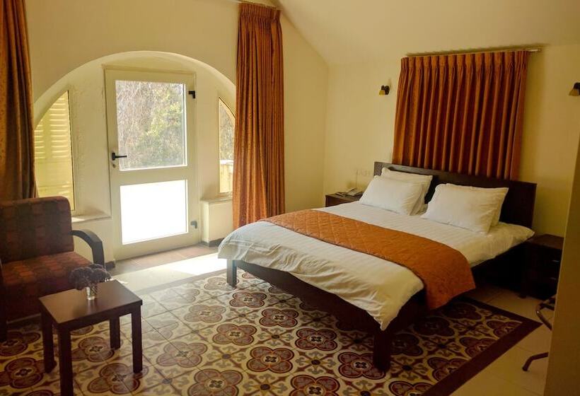 Alhambra Palace Hotel Suites   Ramallah