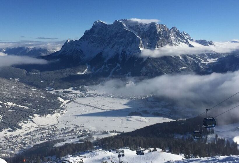 פנסיון Alpenstern Rooms & Suites