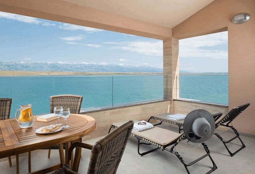 Apartments Vista Royal