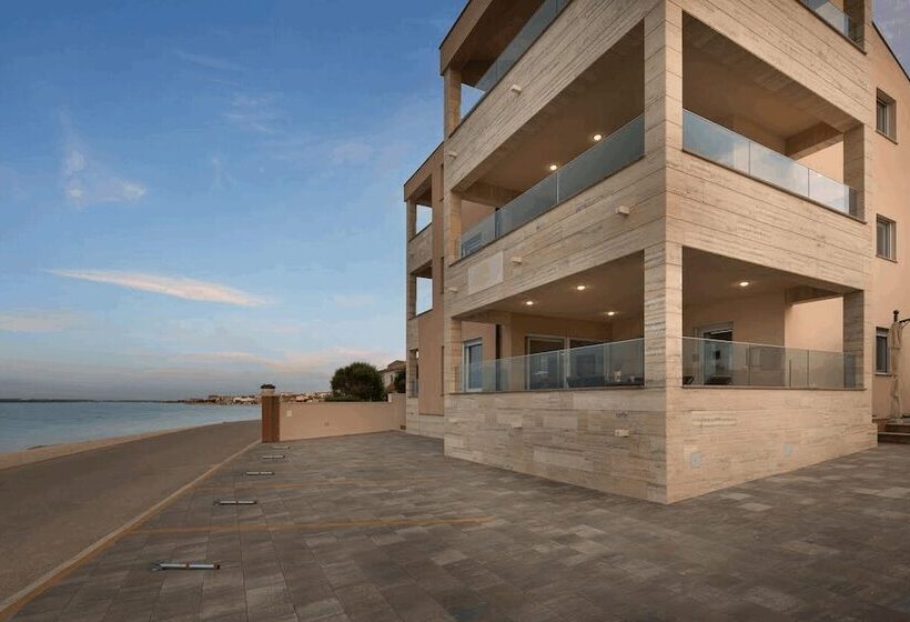 Apartments Vista Royal