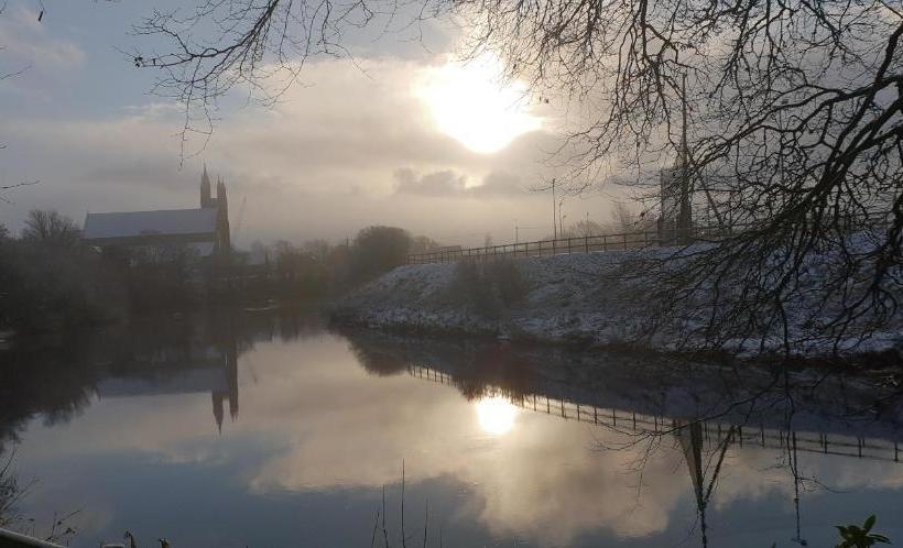 مبيت وإفطار Dergfield House