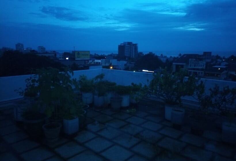 مبيت وإفطار Ocean Pebbles